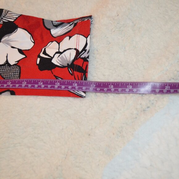 Alfred Dunner Red black white Floral Patterned blouse size L - Picture 10 of 13